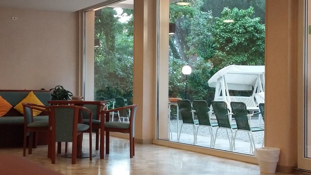Condor Hotel